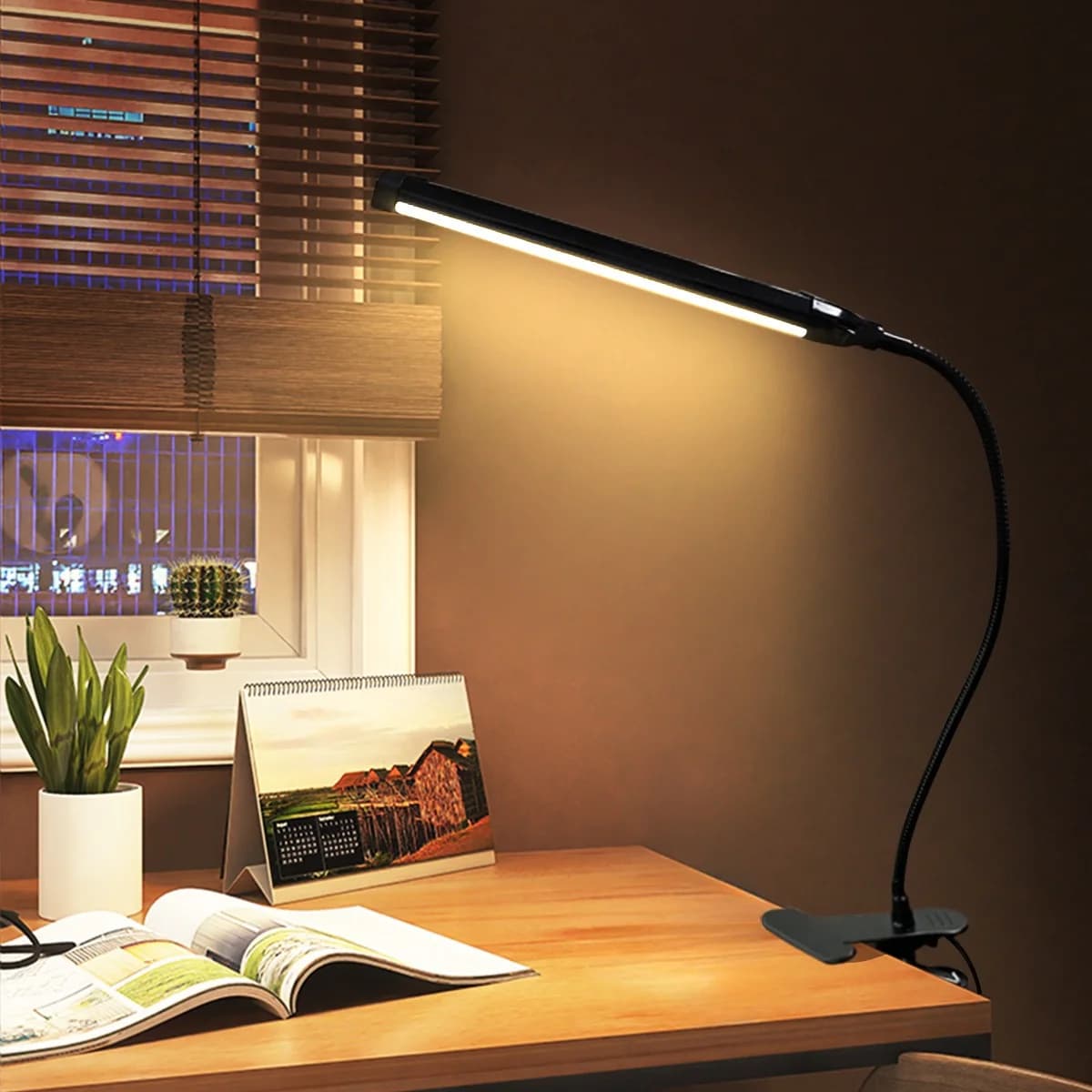 USB LED piespraužama galda lampa lasīšanai un mācībām